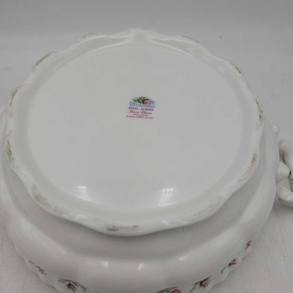 Royal Albert Winsome Covered Dish (DEB)