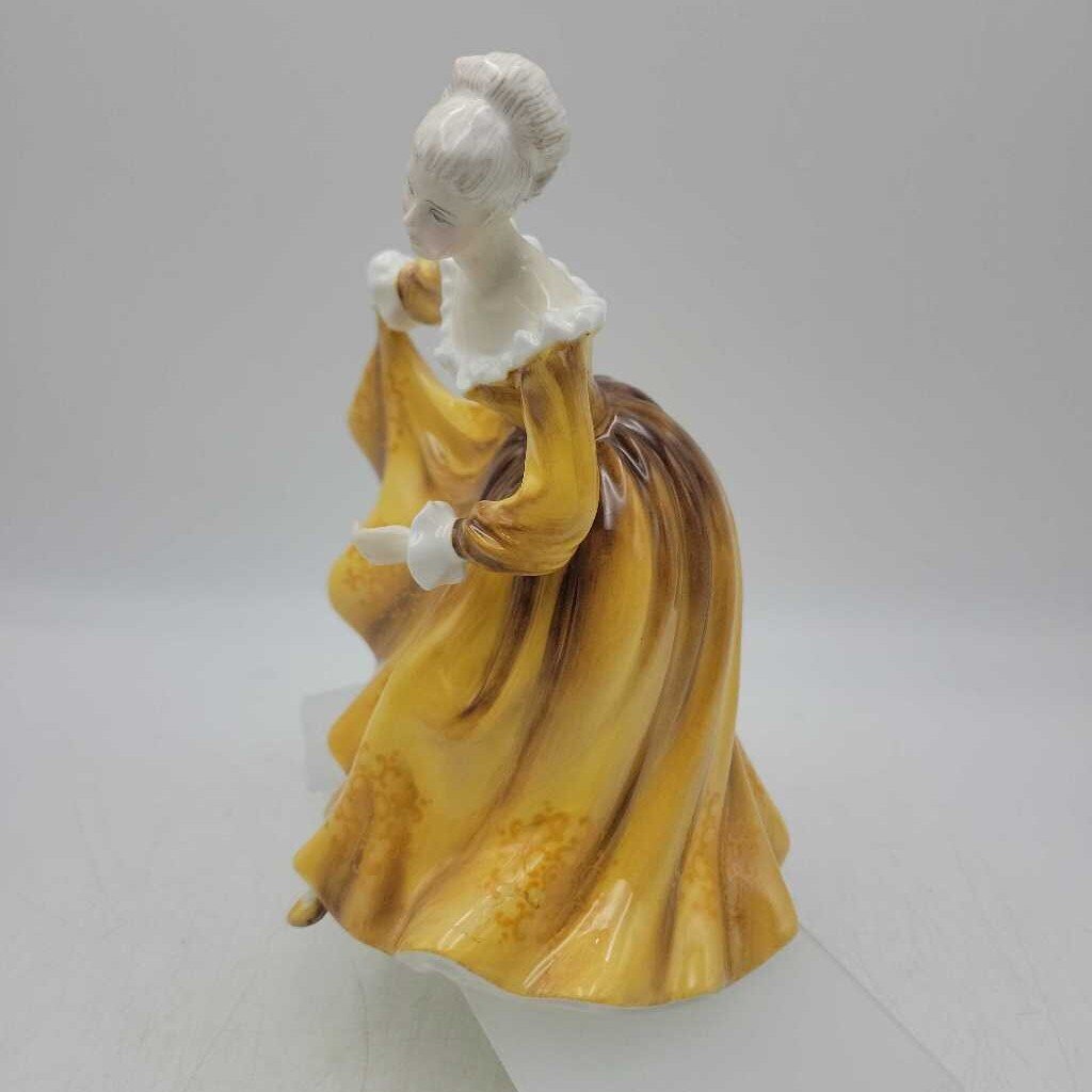 Royal Doulton Kirsty HN 2381 ( JR)
