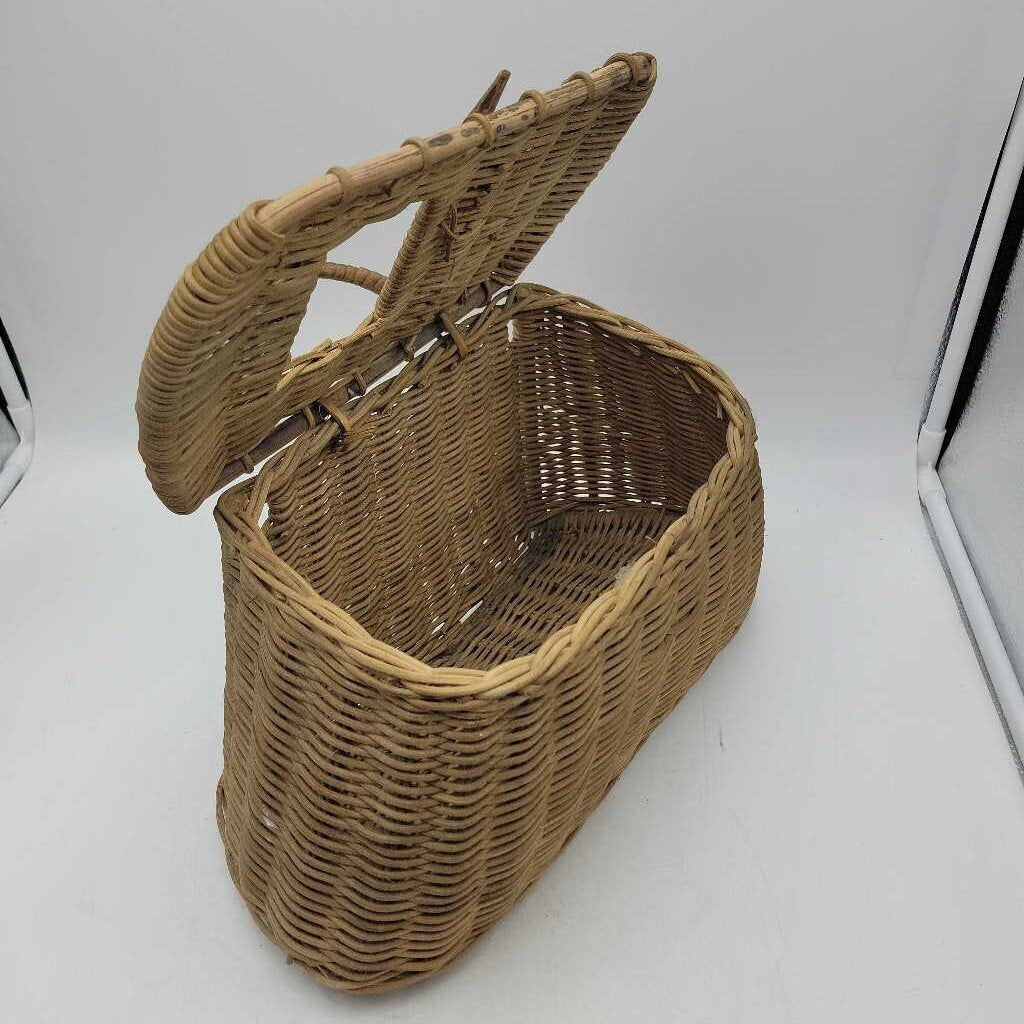Early Wicker Fishing Creel (DR)