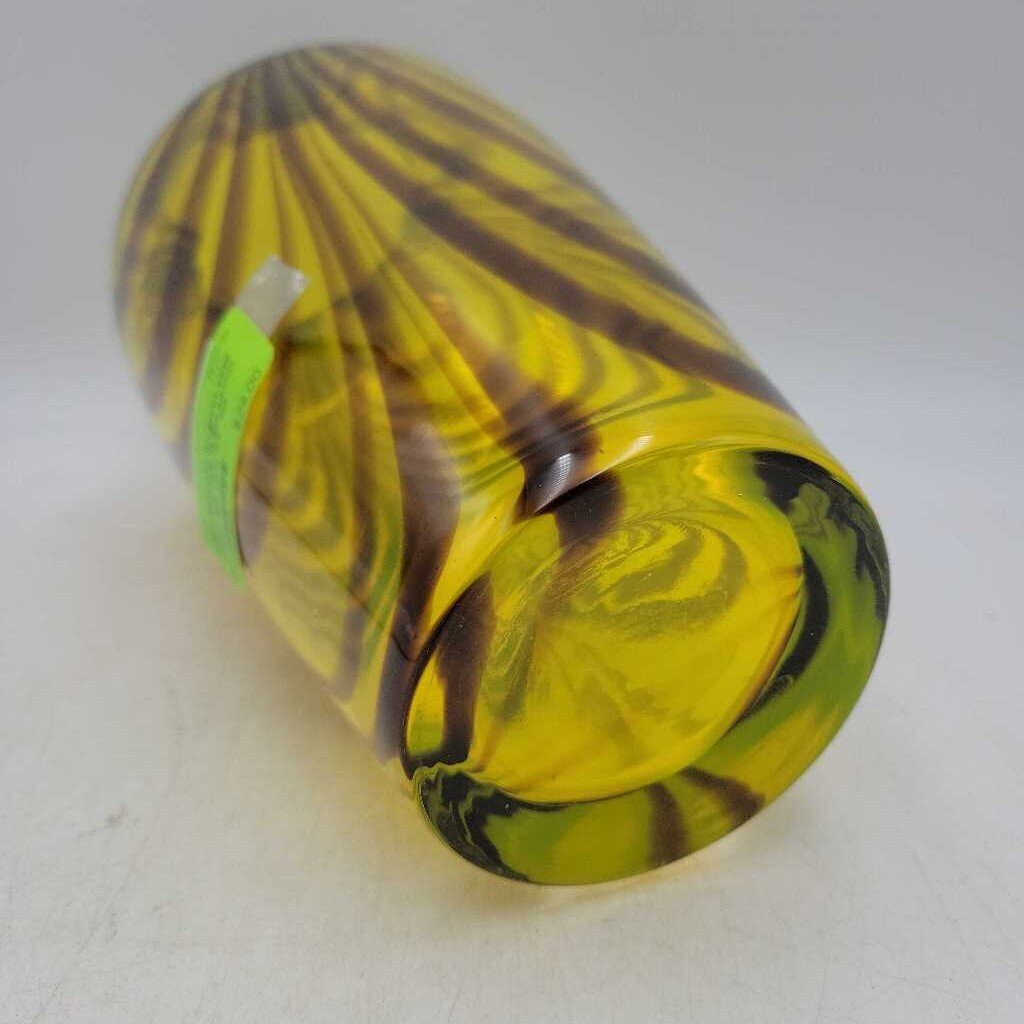 Beautiful art glass vase with Chocolate Drape Lemon (DMG) 1105
