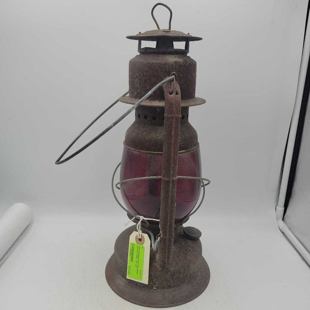 Antique Dietz Red Globe Lantern (US2)
