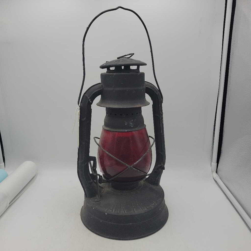 Antique Dietz Air Pilot Lantern (US2)