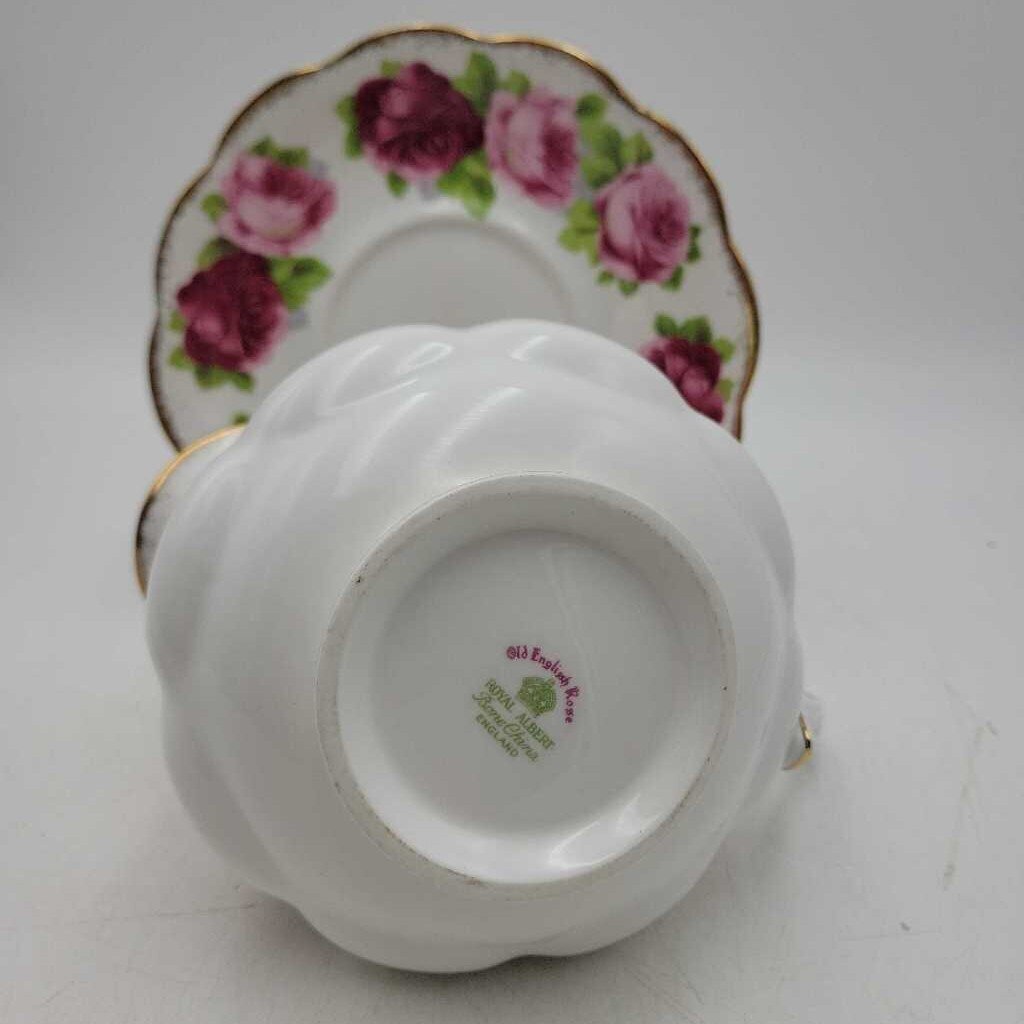 Old English Rose - Gravy Boat with saucer (2Pc) Royal albert (KEN)