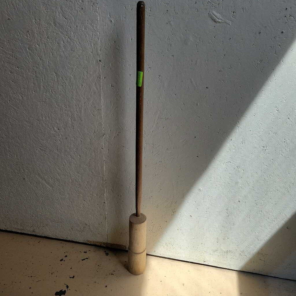 Large Wooden Pounder (JAS)