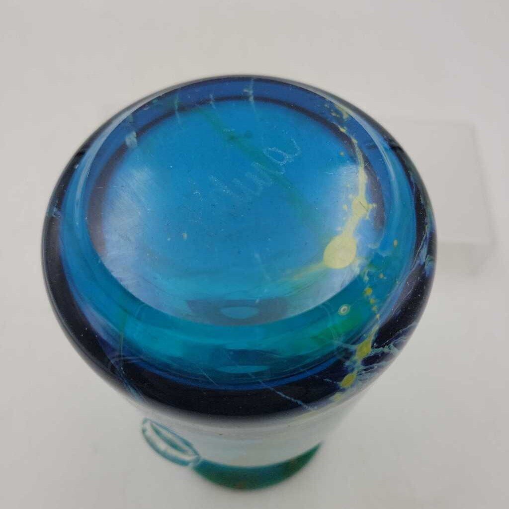 Signed Art Glass vase (DEB)