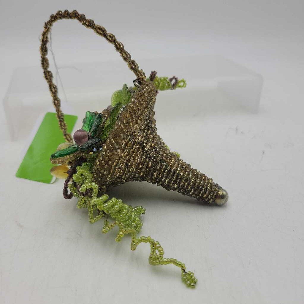 Beaded Art Glass Flower Basket (DS) 3581