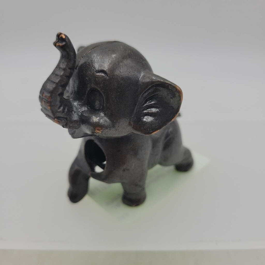 Baby Elephant Pencil sharpener (JAS)