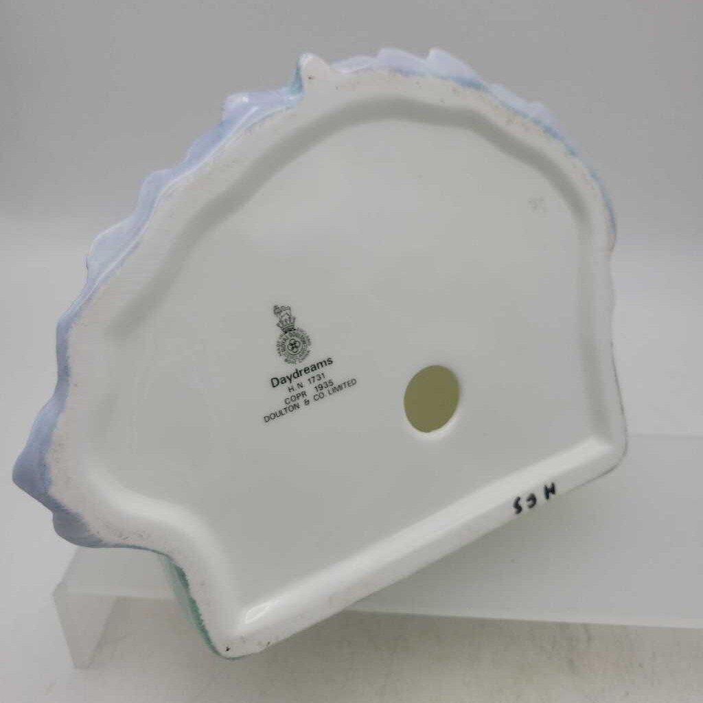 Royal Doulton "Daydreams" (JAS) HN1731