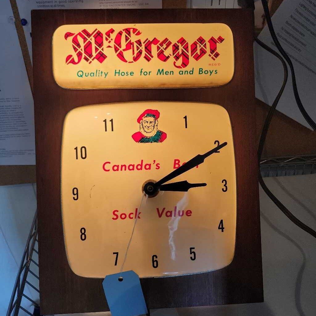 Vintage Lite Up Scottish Working Bar Clock (DR)