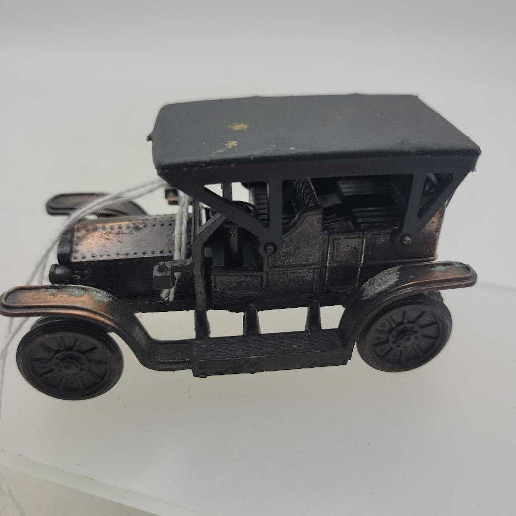 Antique Car Pencil sharpener (JAS)