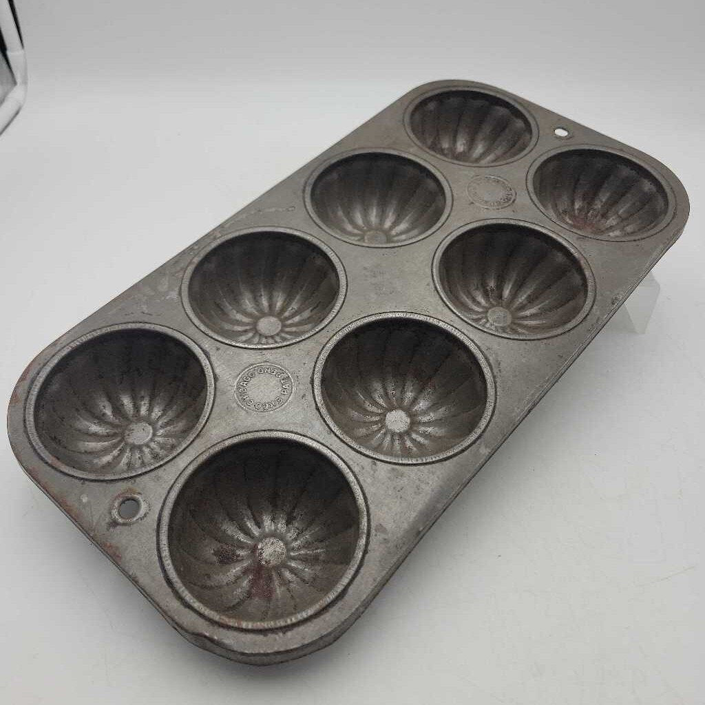 8 Cup Baking Tin (TWS)