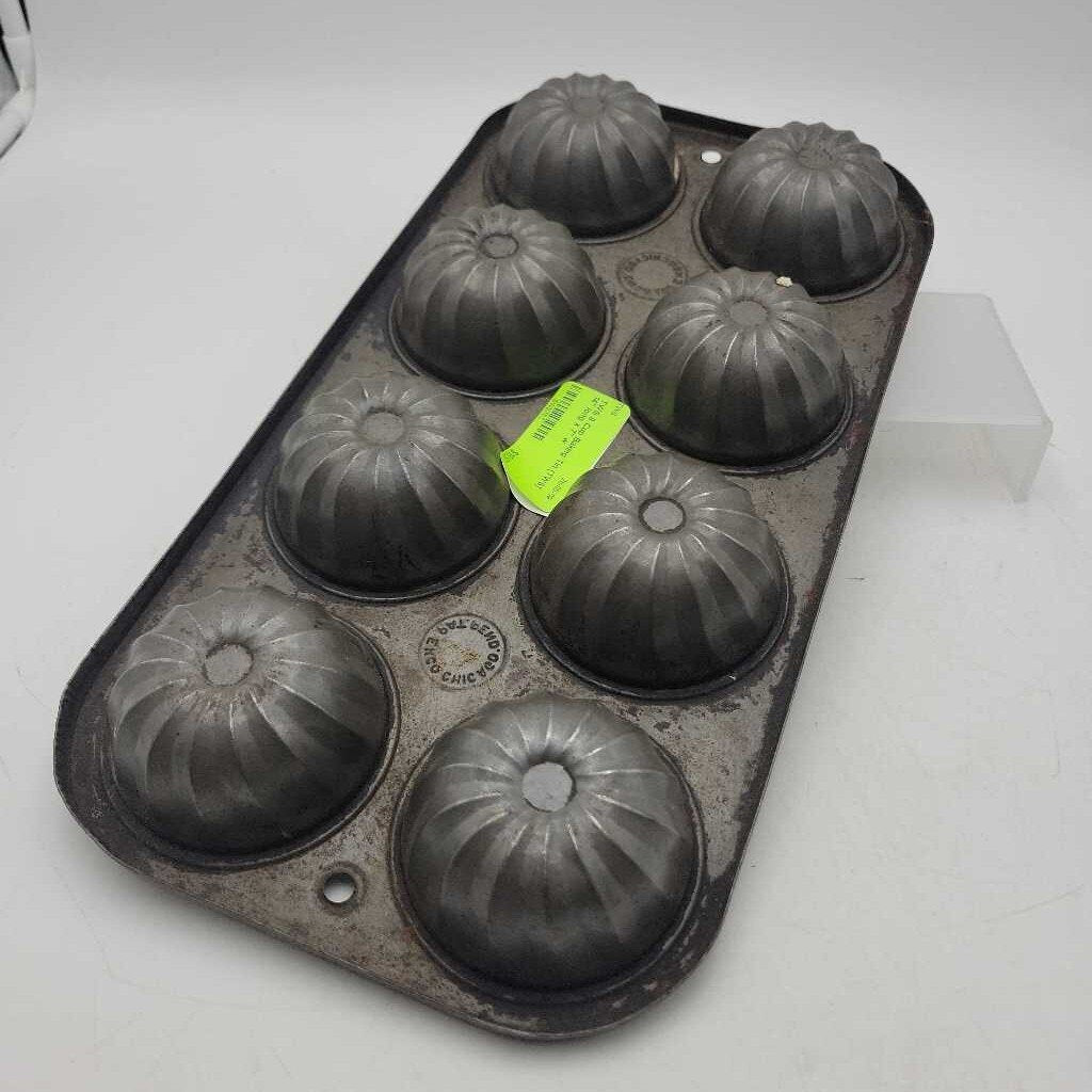 8 Cup Baking Tin (TWS)
