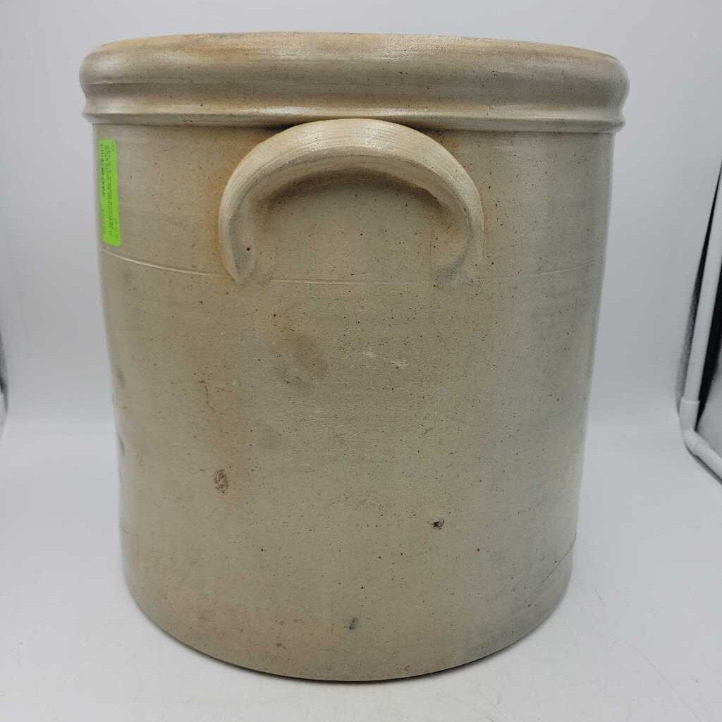 W E Welding Brantford On. 5 Crock as found (JAS)