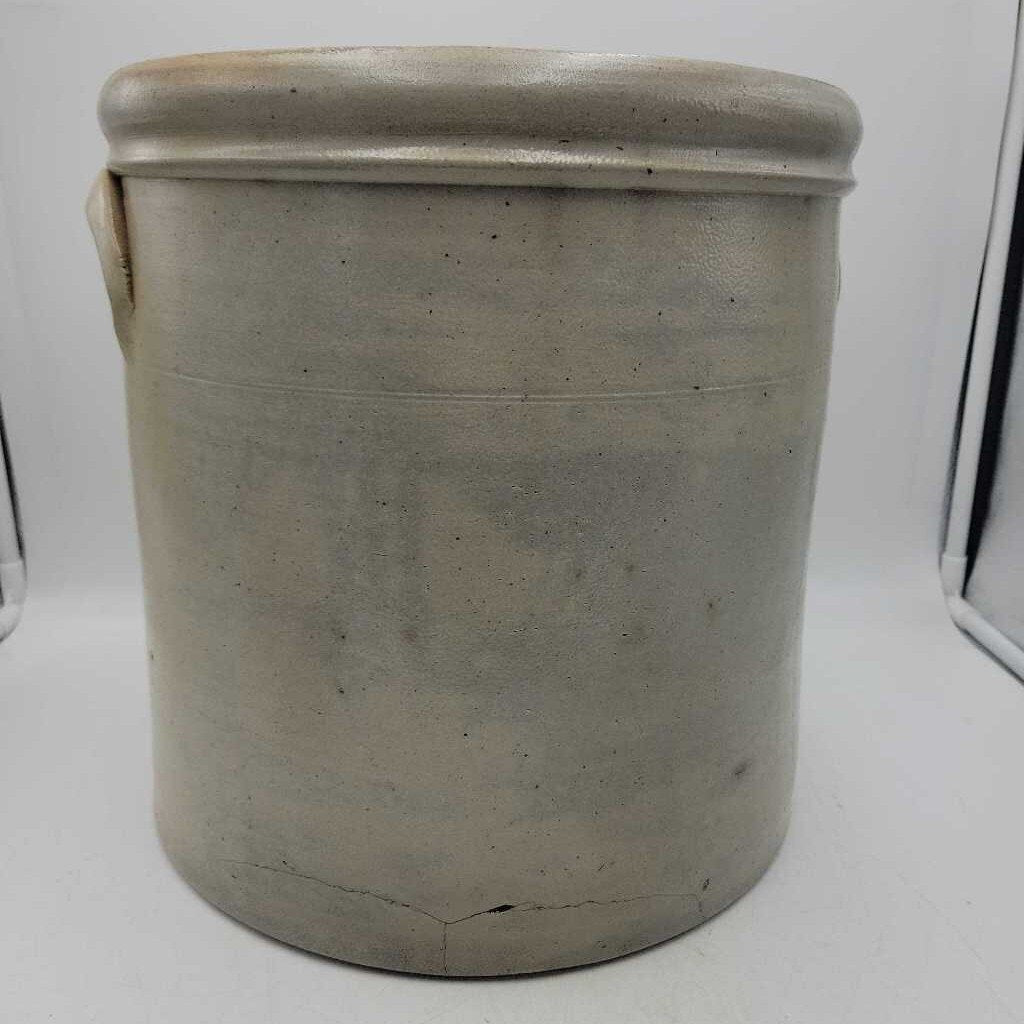 W E Welding Brantford On. 5 Crock as found (JAS)