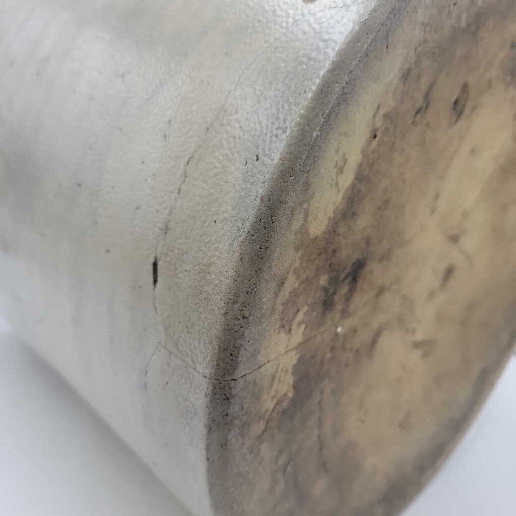 W E Welding Brantford On. 5 Crock as found (JAS)