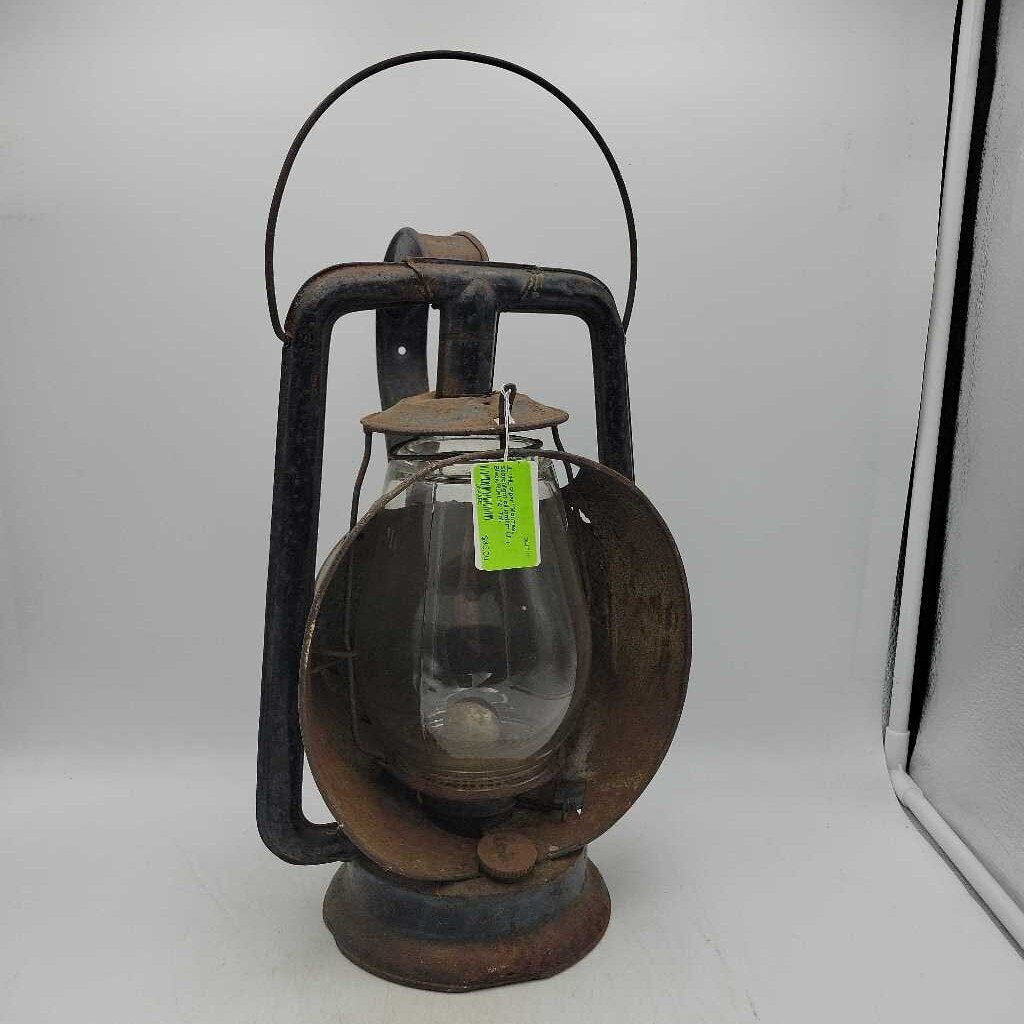 "HL Piper" Montreal, Searchlight oil lantern (JL)