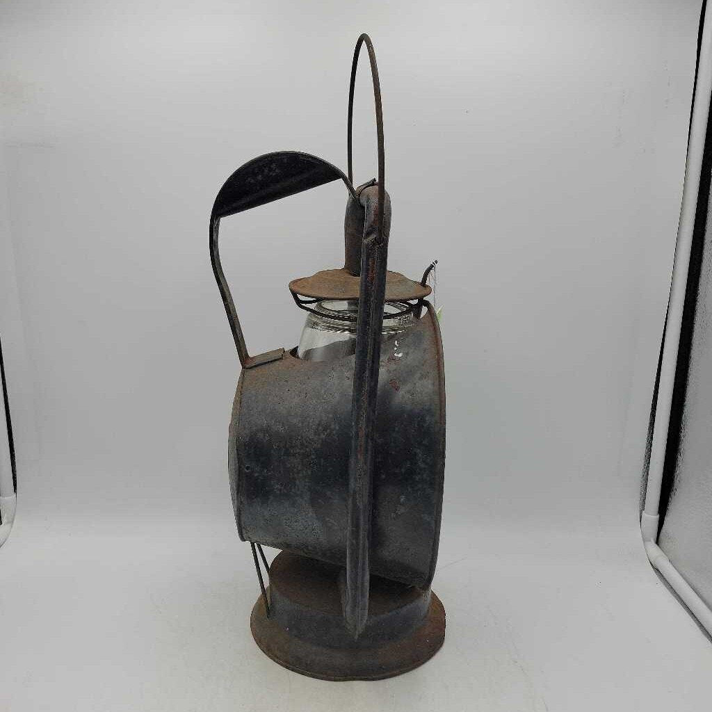 "HL Piper" Montreal, Searchlight oil lantern (JL)