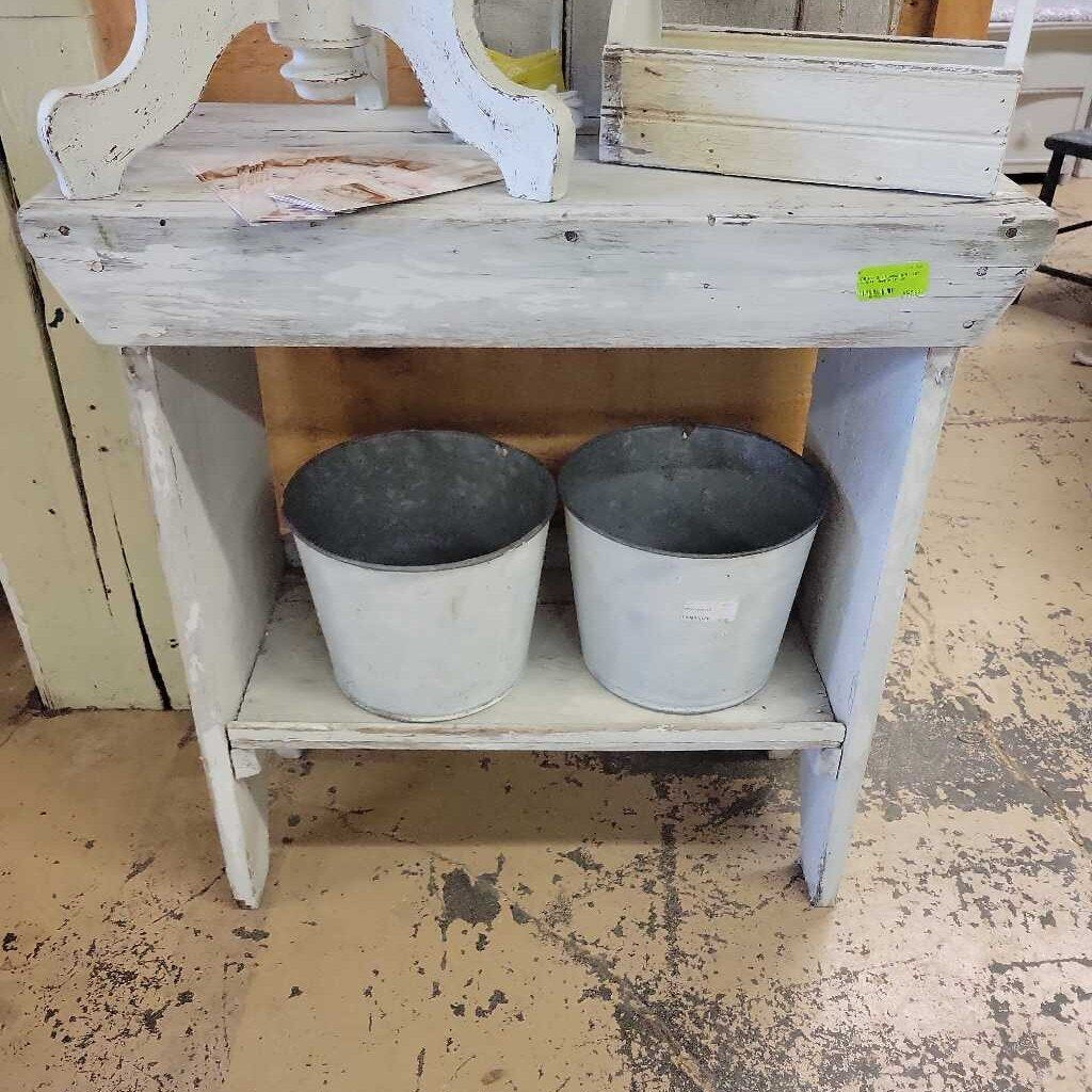 Pail Shelf bench (RB)
