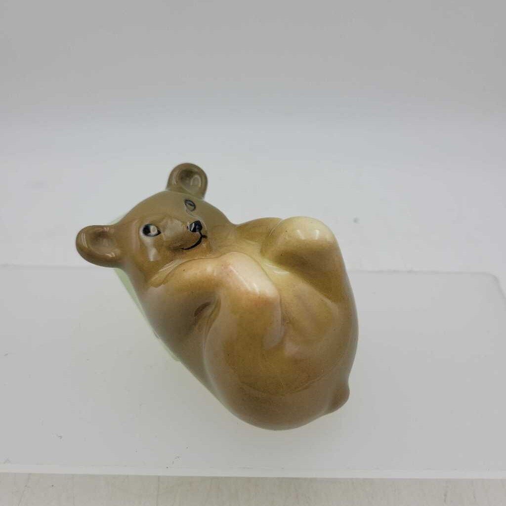 A vintage Midwinter England Bear 1950's (RHA)