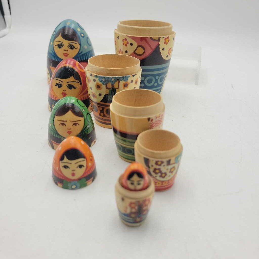 Nesting doll Set (JH49)