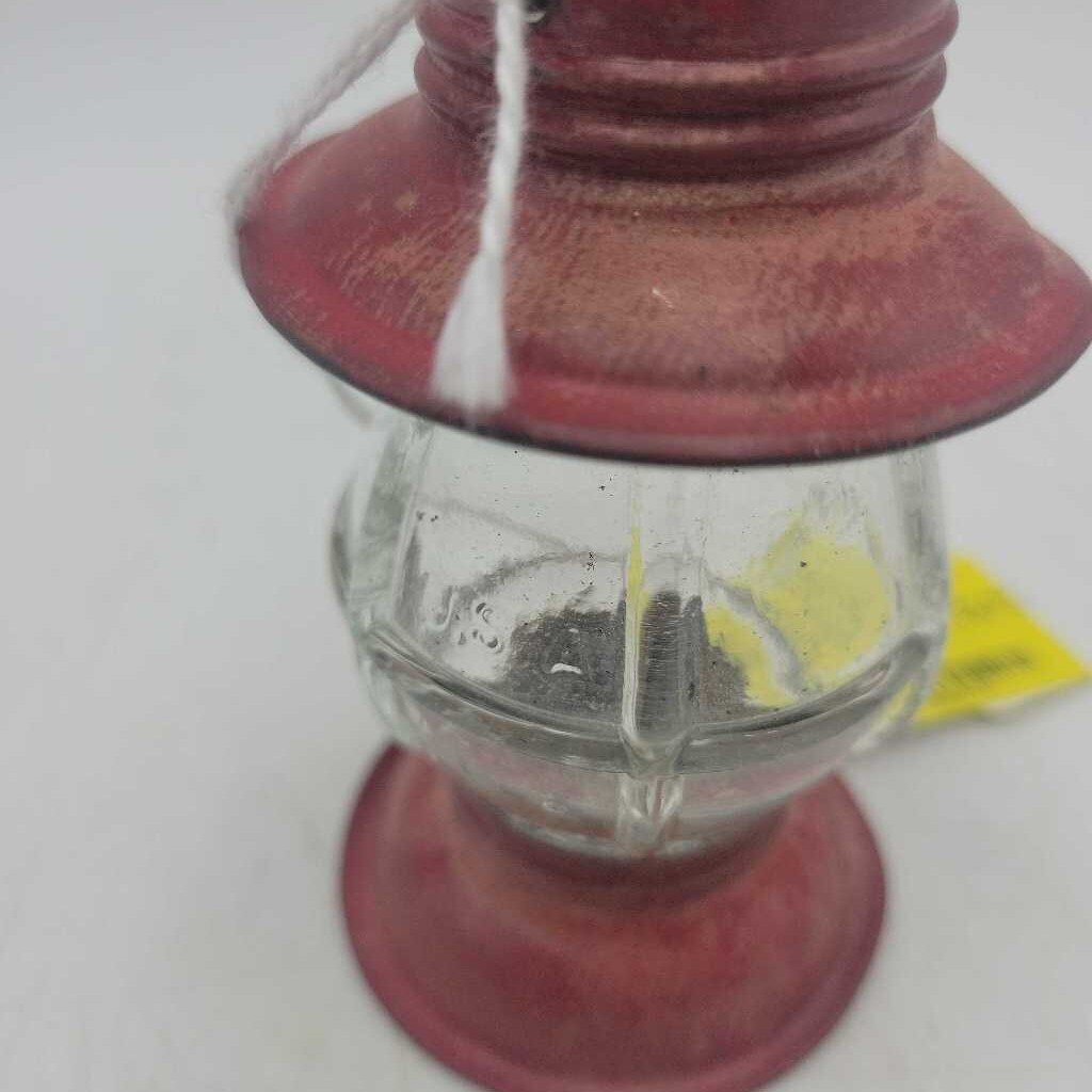1940's candy container lantern (US2)
