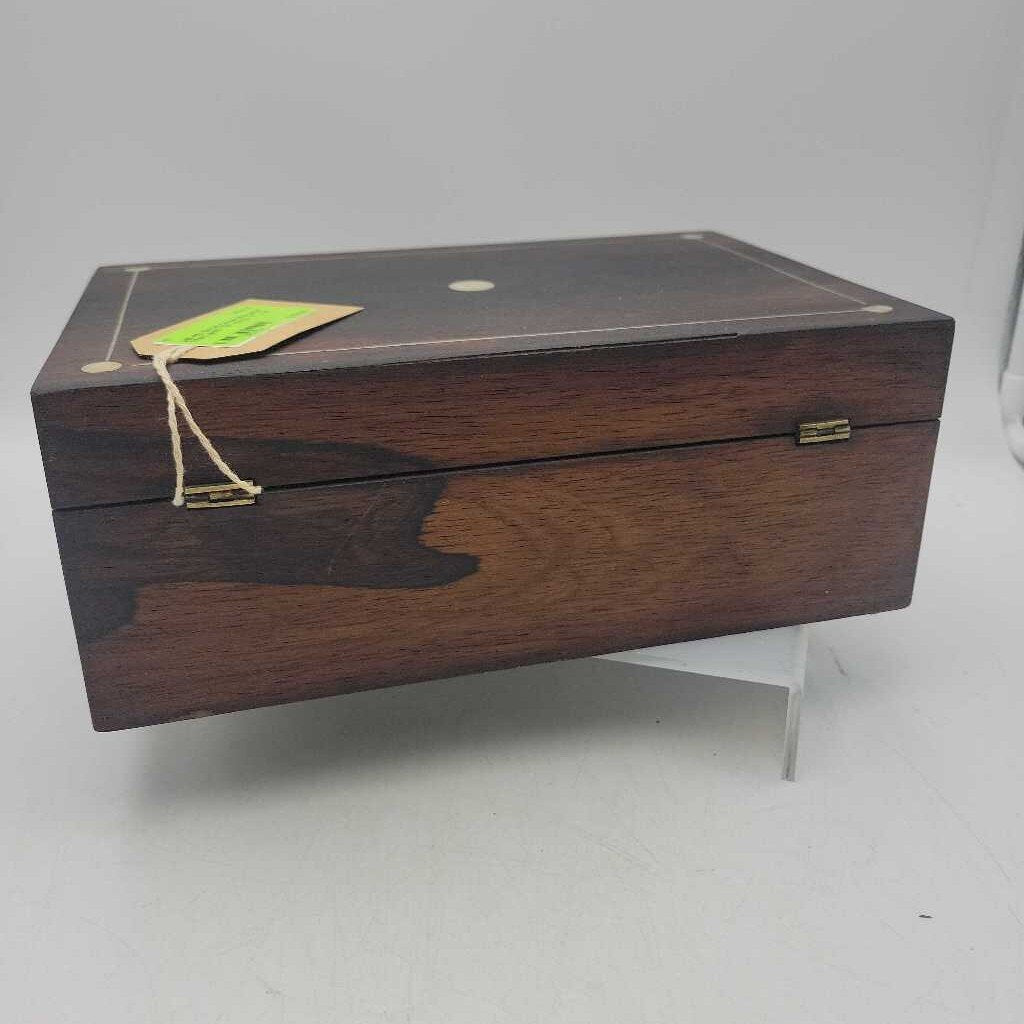 HB-Small Cedar Box MOP inlaid (HB)