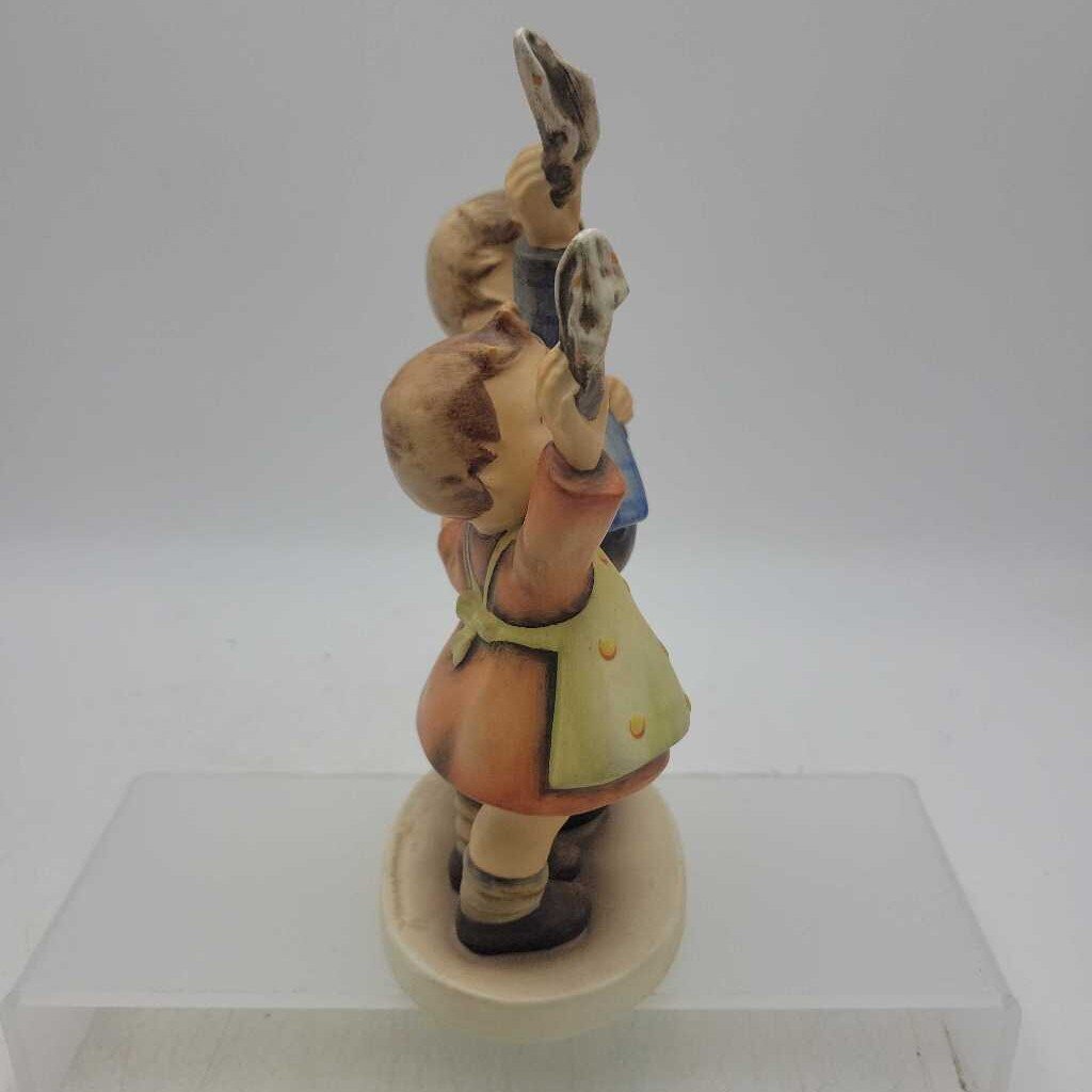 Hummel Figurine "Good Bye" (YVO) (605)