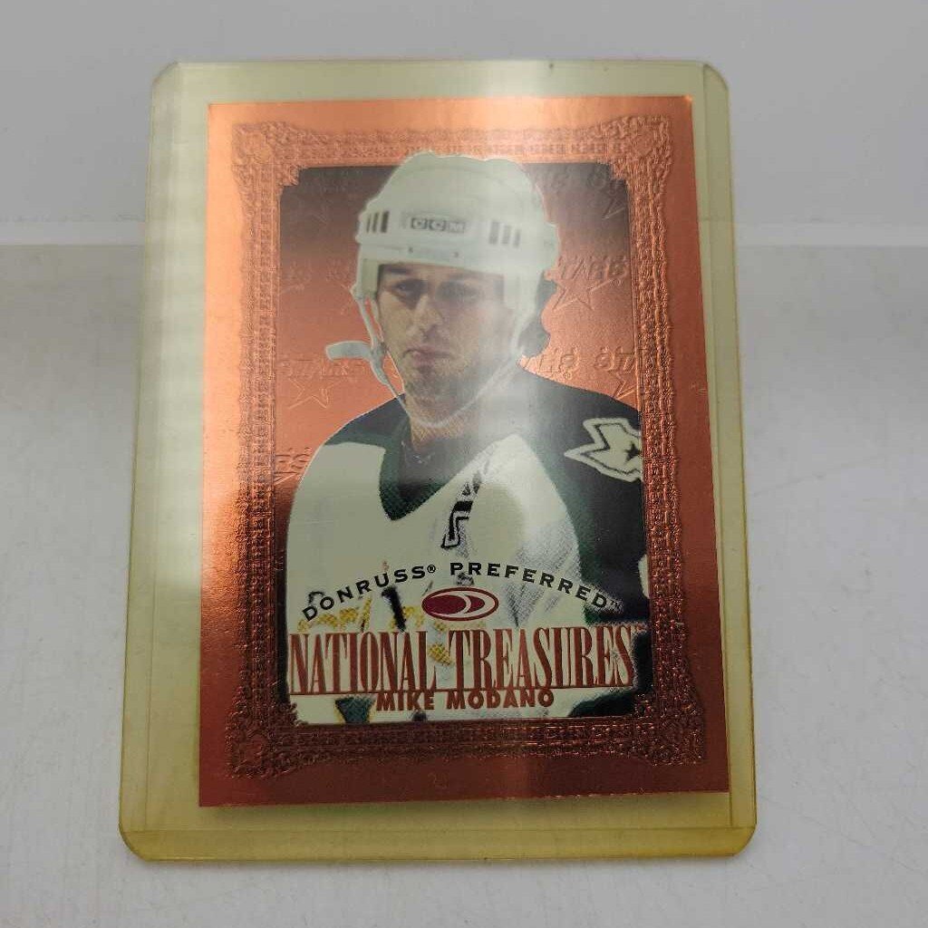 1997 98 Donruss Preferred Bronze Hockey card #176 Mike Modano