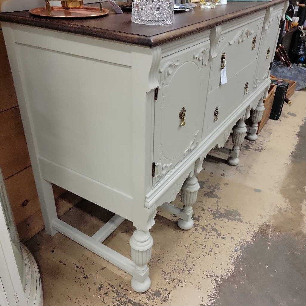 A vintage serving Sideboard-Fusion Putty (LOR)