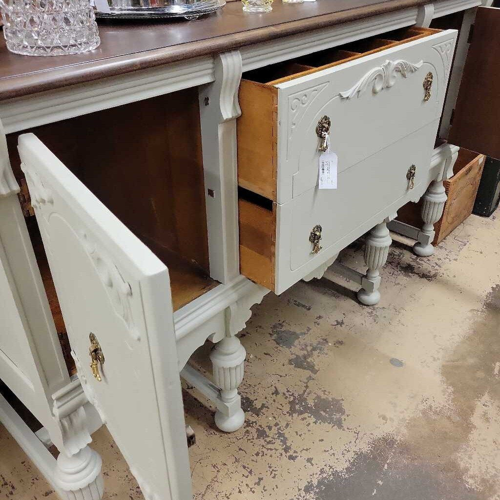 A vintage serving Sideboard-Fusion Putty (LOR)