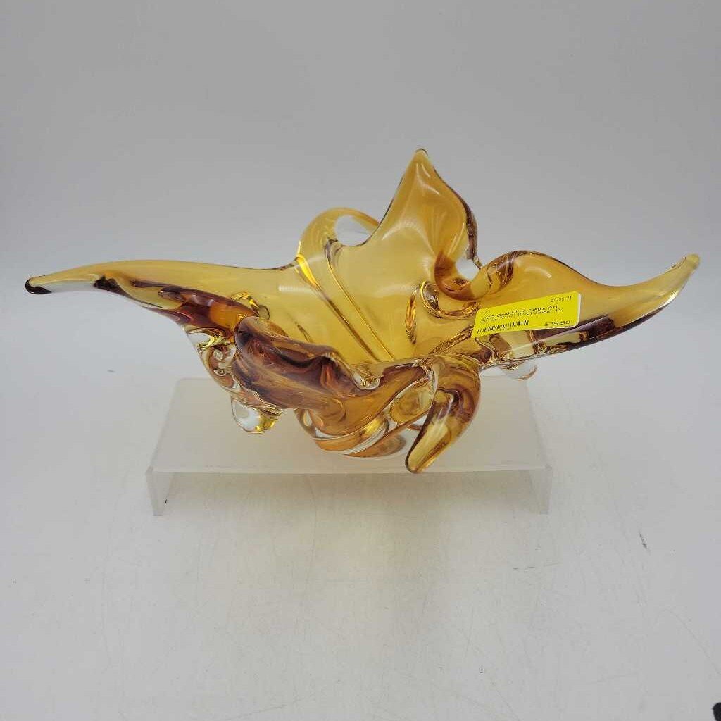 Gold Circa 1960's Art Glass (YVO) (605)