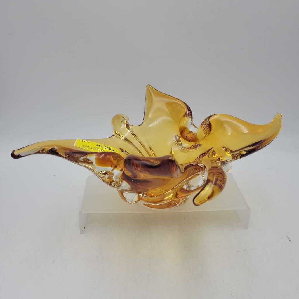 Gold Circa 1960's Art Glass (YVO) (605)