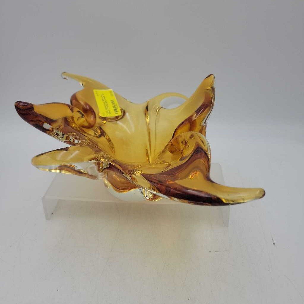Gold Circa 1960's Art Glass (YVO) (605)