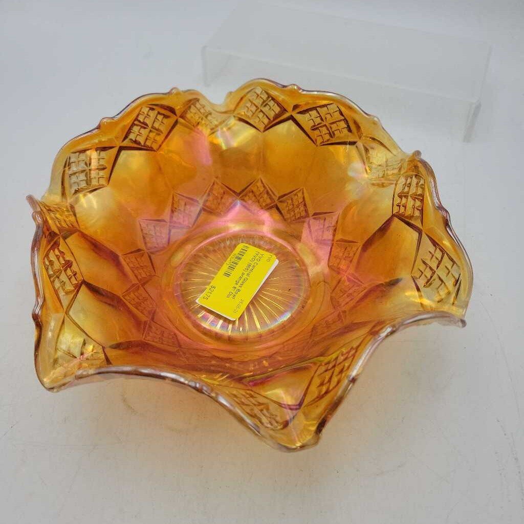 Carnival Glass Bowl (YVO) (605)