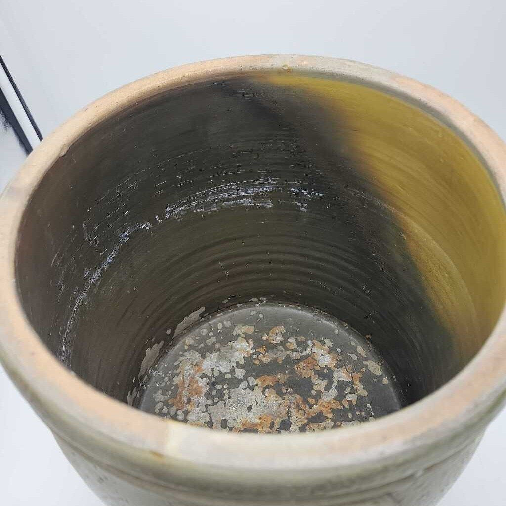 W E Welding Brantford On. 4 Gallon Crock as found (JAS)