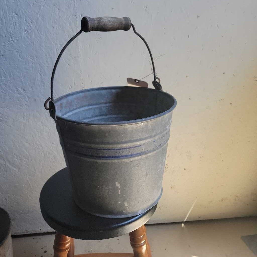 Galvanized Pail blue band (JAS)