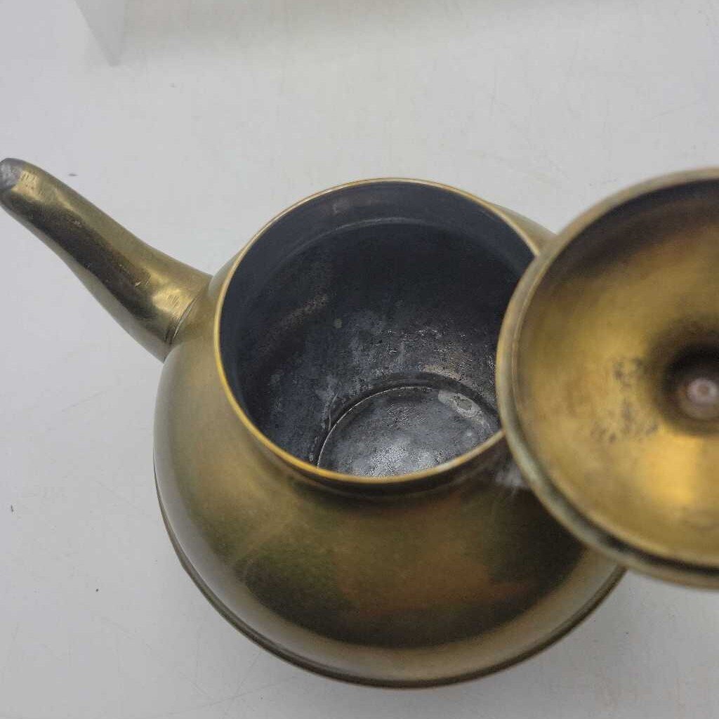 Small Brass Tea pot (ERG)
