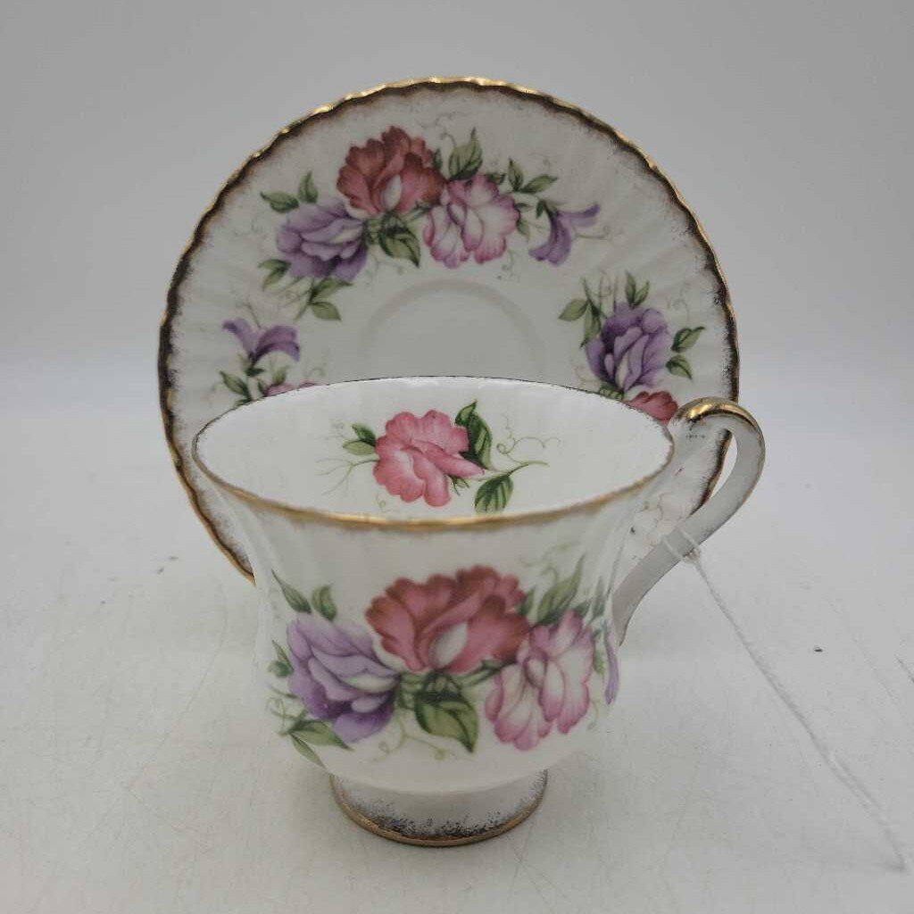 Paragon Cup and Saucer (DEB)