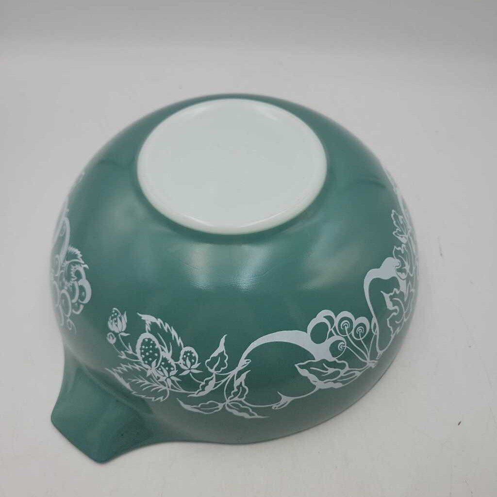 Pyrex Bowl 444 (DEB)