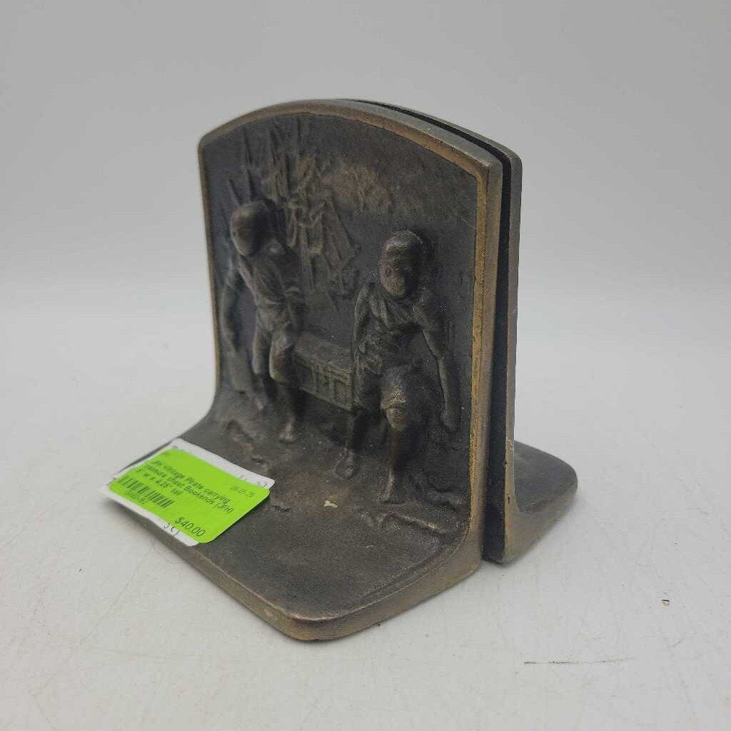 Vintage Pirate carrying treasure chest Bookends (JFH)