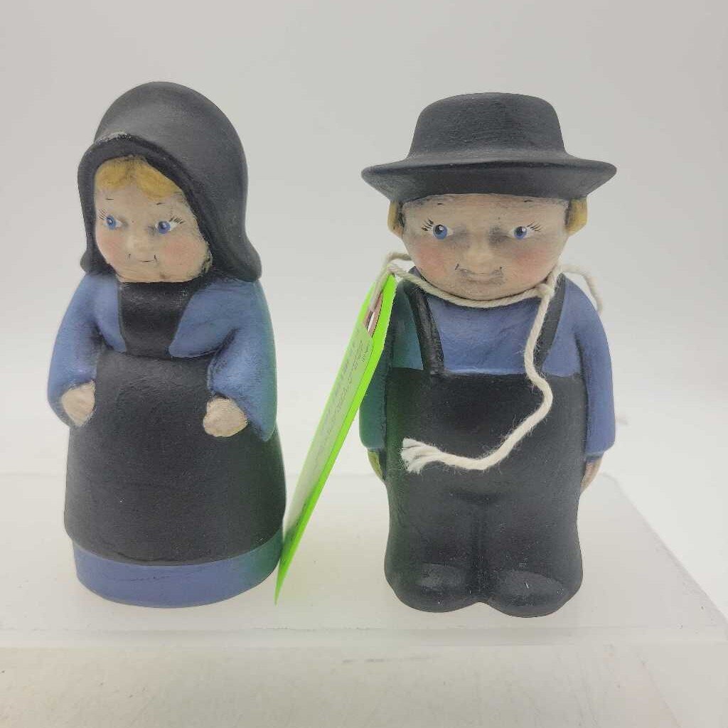 Amish couple Salt and Pepper (JAS)