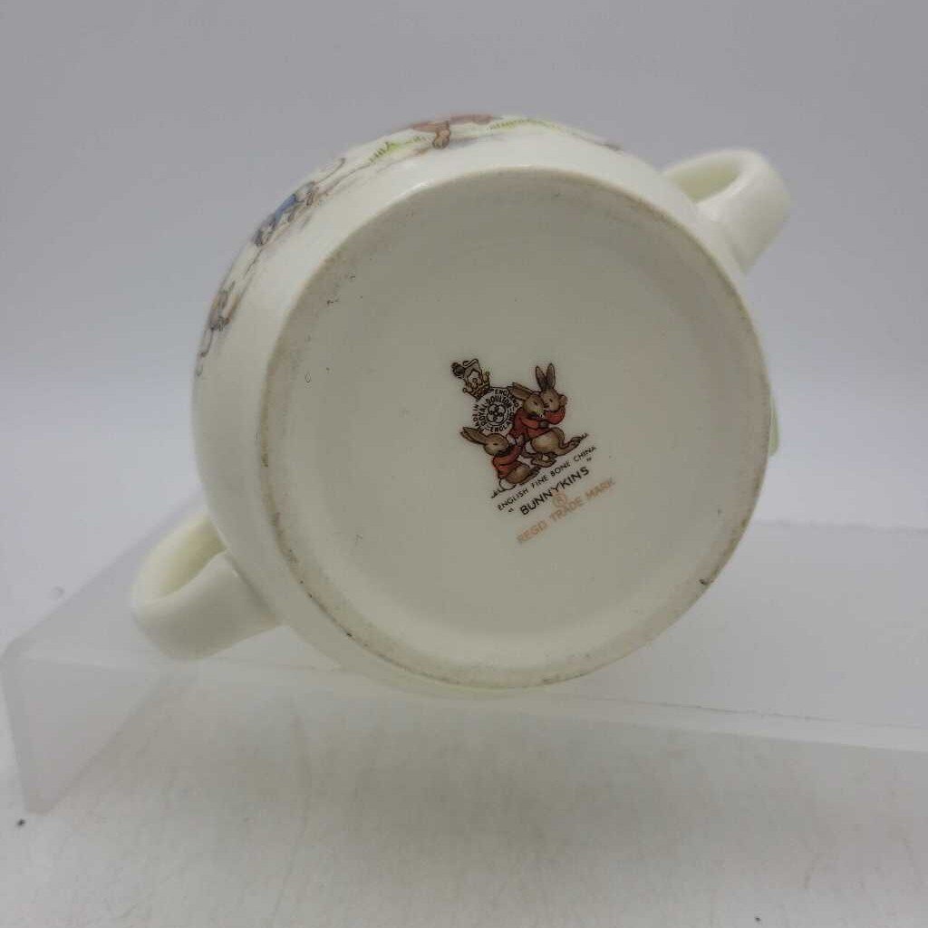 Bunnykins Double Handled cup by Royal Doulton (KAR)