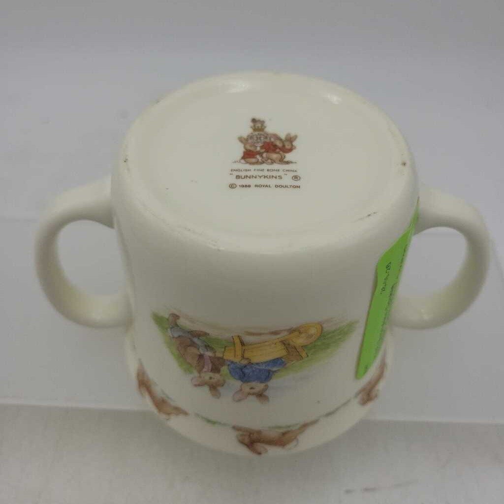 Bunnykins Double Handled cup by Royal Doulton (KAR)