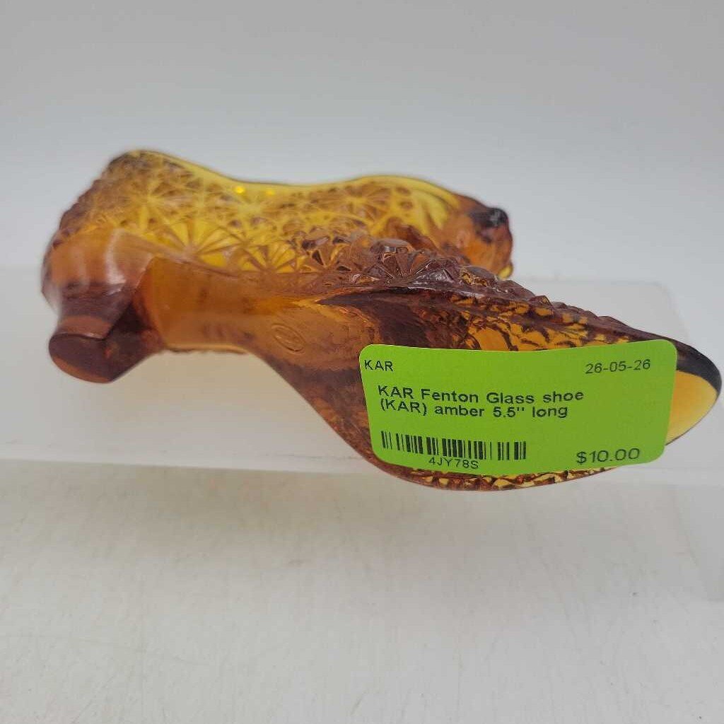 Fenton Glass shoe (KAR)