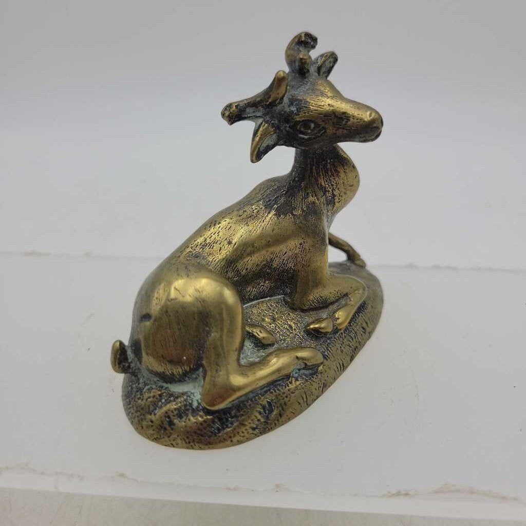 Old solid Brass deer (US2)