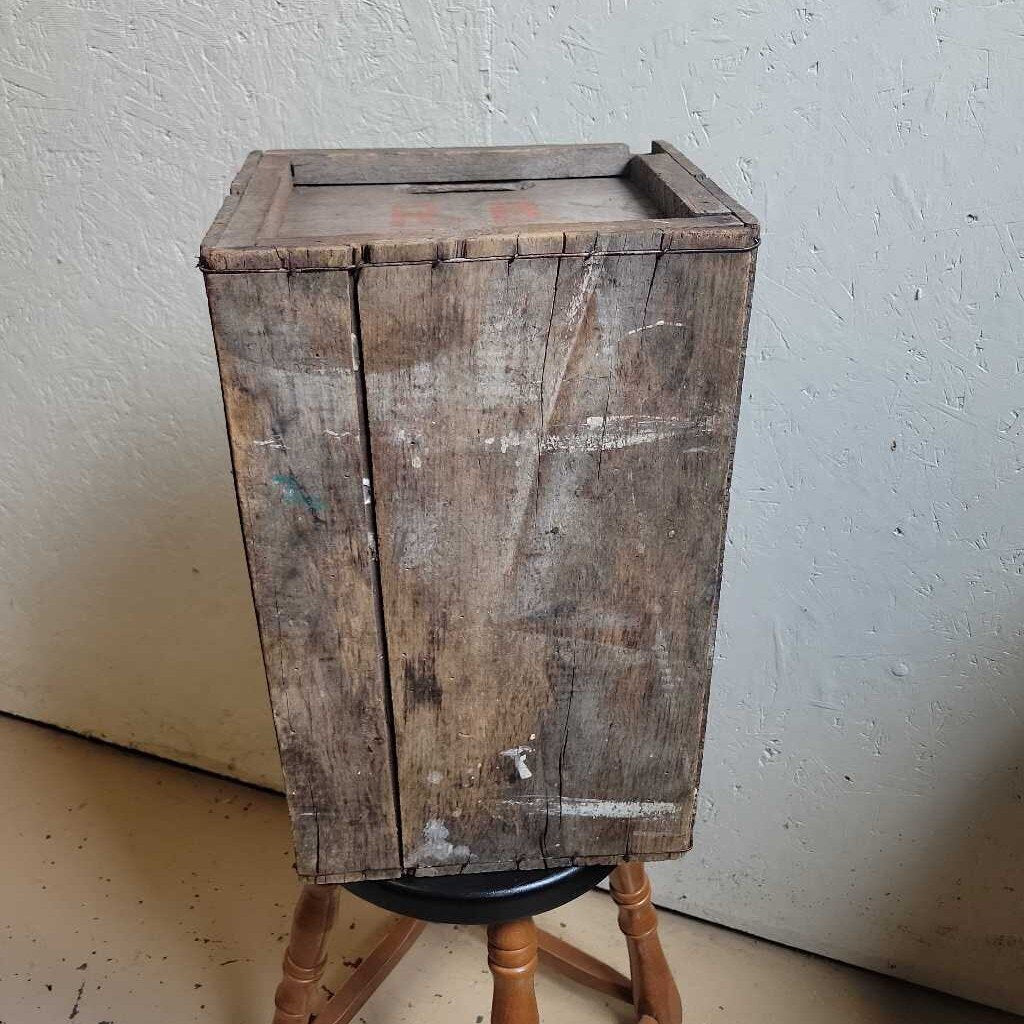 Wishing Well Soda Pop Crate (JAS)