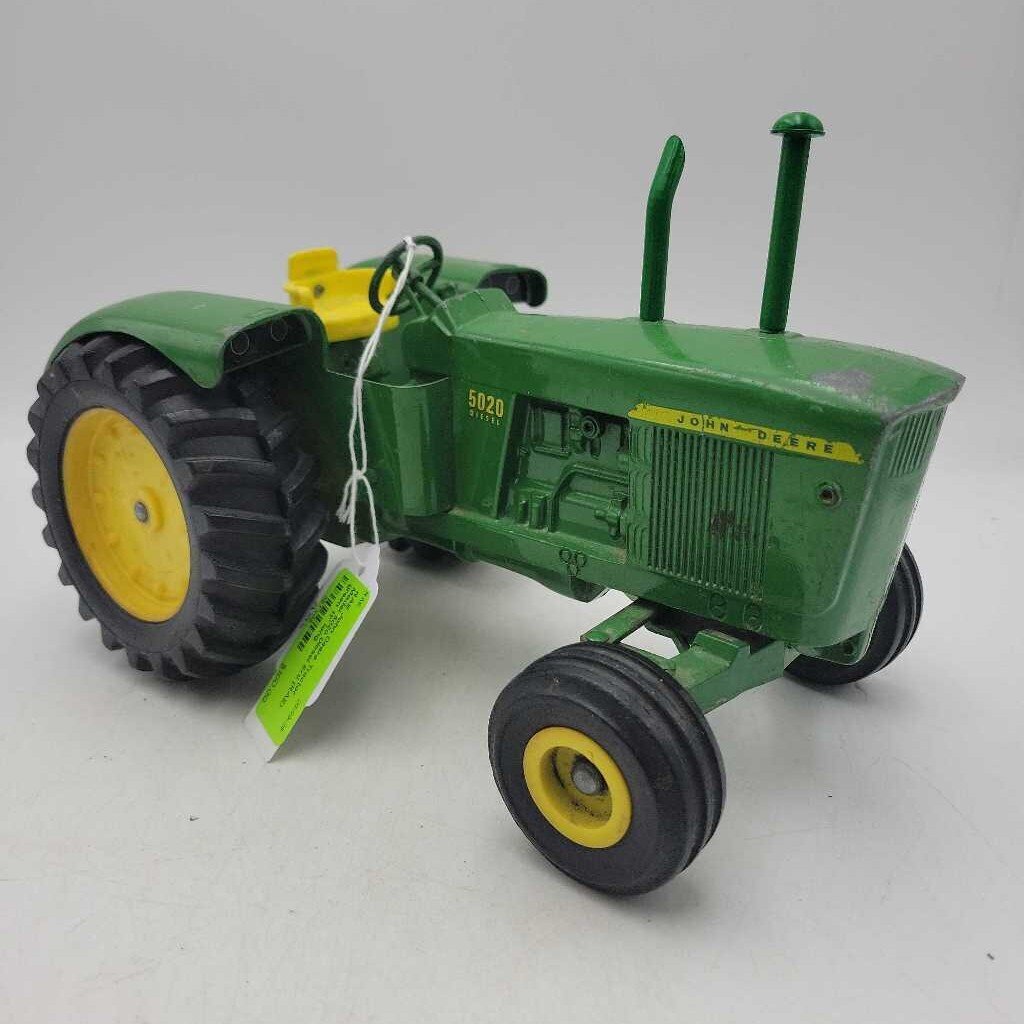 John Deere Tractor Model 5020 Diesel Ertl (RAE)
