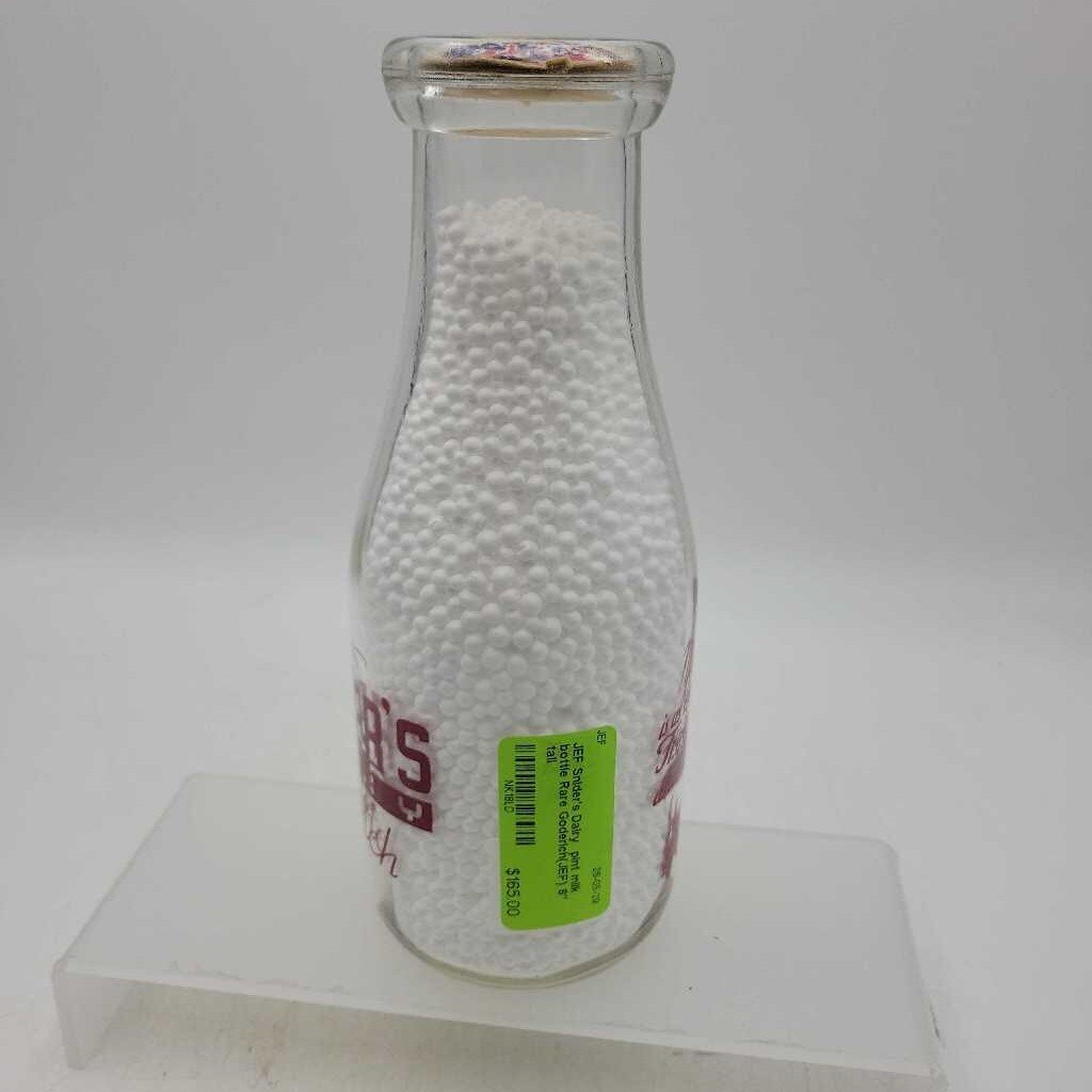 Snider's Dairy pint milk bottle Rare Goderich(JEF)