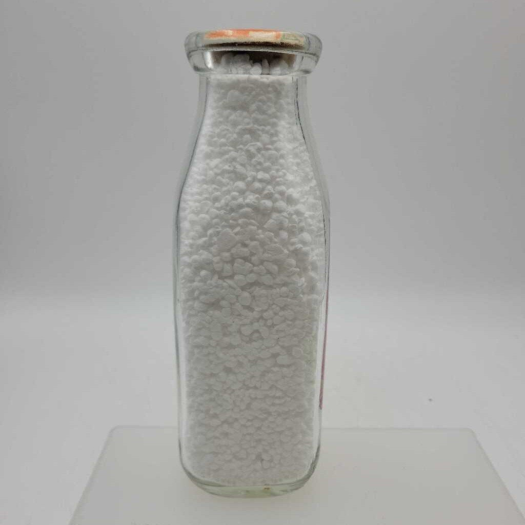 Hewitt's Dairy Pint Milk bottle (DEB)