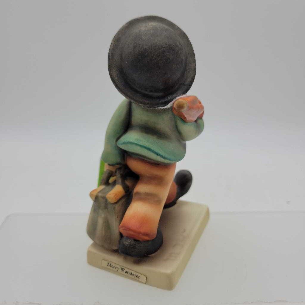 Hummel Figurine "Merry Wanderer" (DEB)